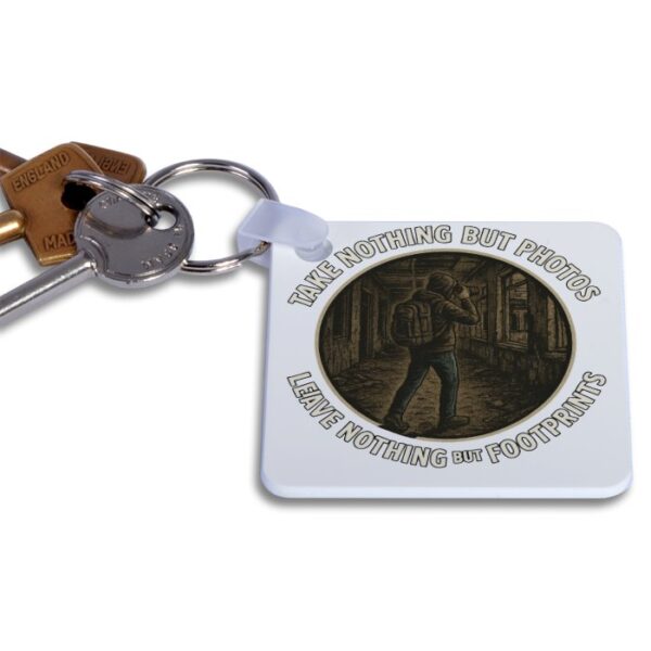 Dee Explores Keyring - Image 3