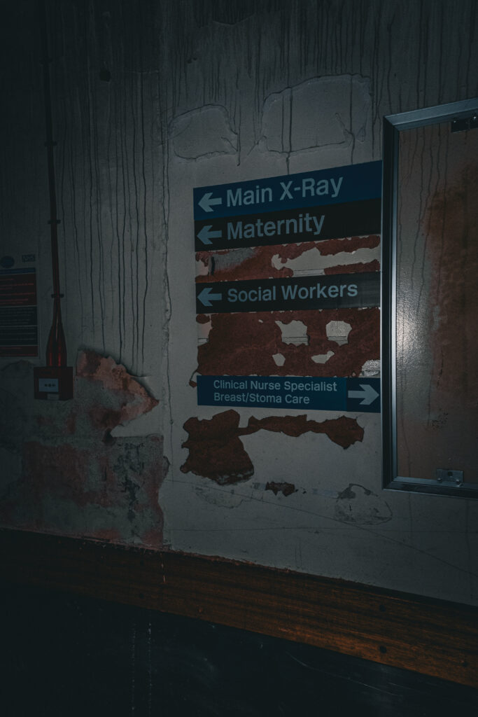 DSC_0352-683x1024 Exploring an Apocalyptical hospital in the UK.