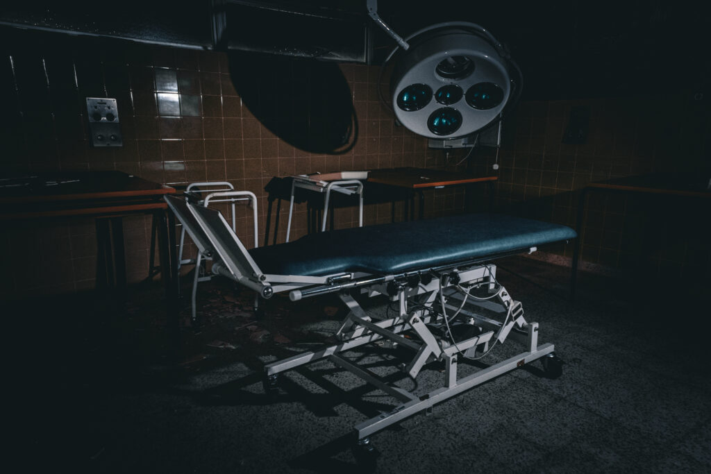 DSC_0381-1-1024x683 Exploring an Apocalyptical hospital in the UK.