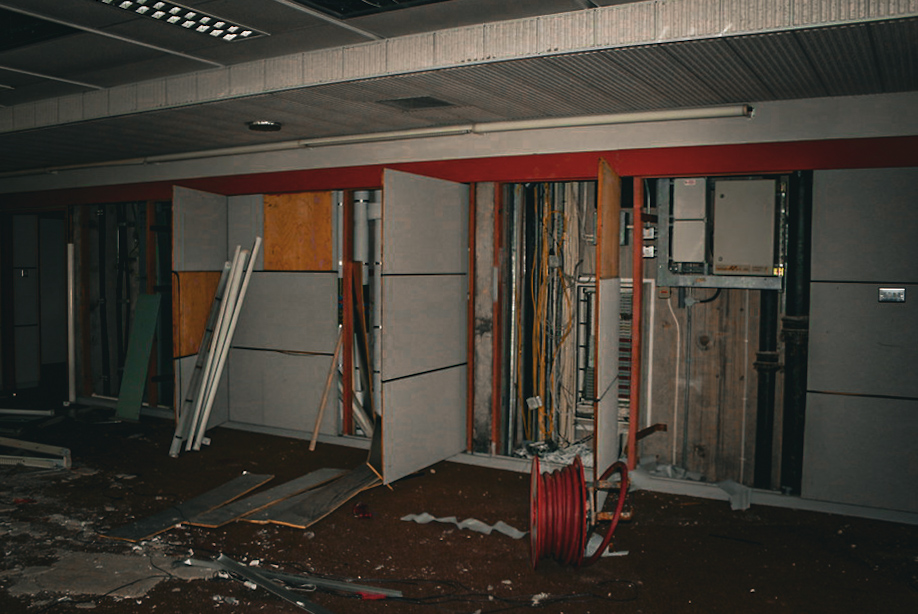 img_1872_34007205030_l Exploring the Abandoned Powergen, Solihull!