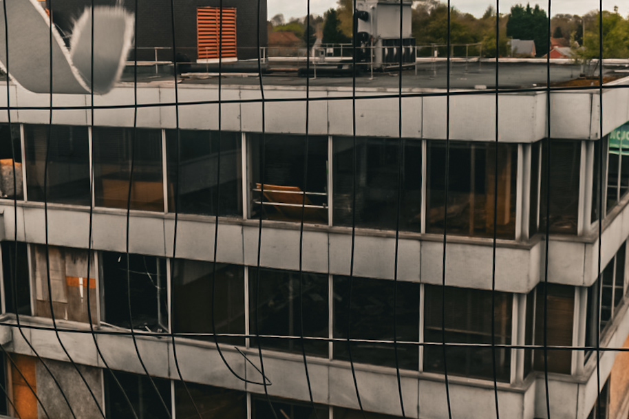 img_1997_34392280775_l Exploring the Abandoned Powergen, Solihull!