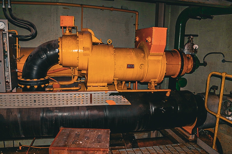 img_2047_34007759210_l Exploring the Abandoned Powergen, Solihull!