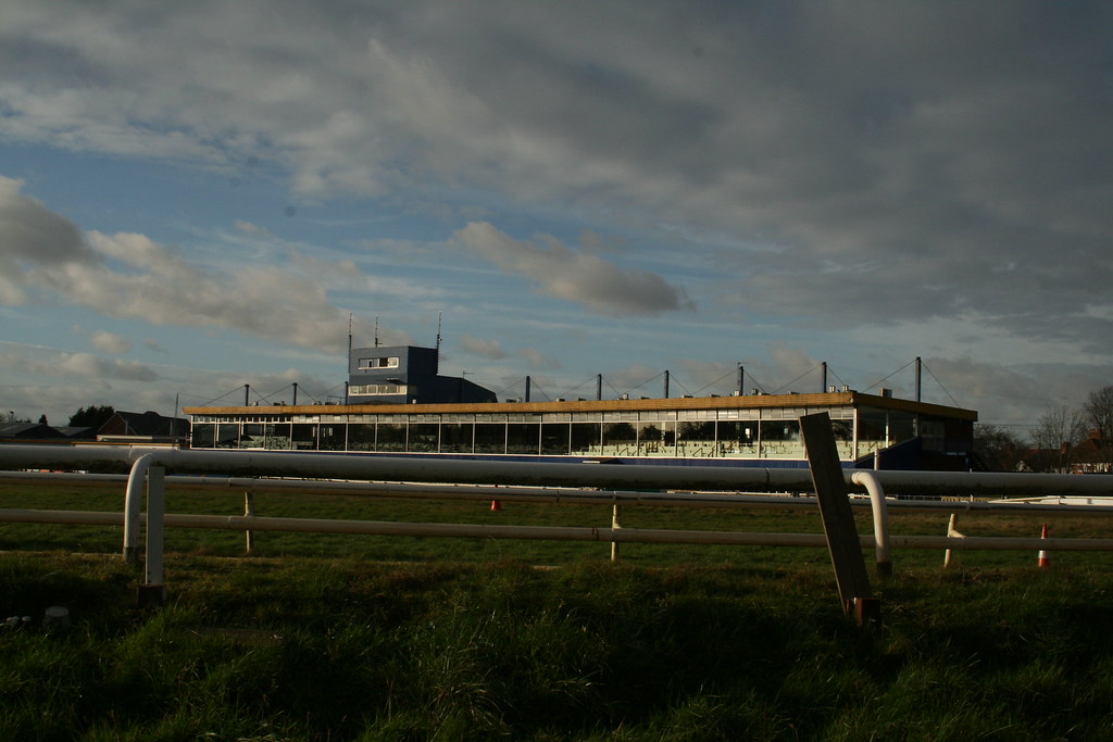 img_6687_38495061612_l Exploring Hall Greens Abandoned Dogs Stadium (2017)