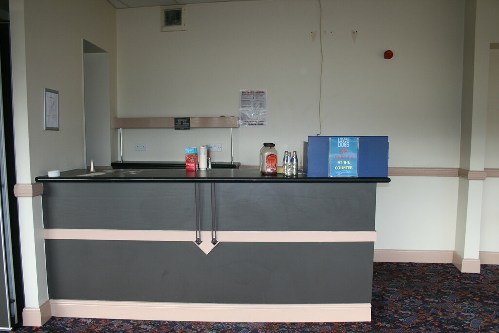 img_6700_26751172069_l Exploring Hall Greens Abandoned Dogs Stadium (2017)