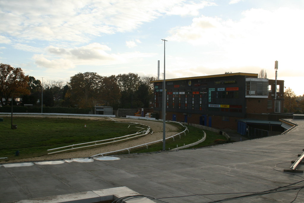 img_6713_37639445085_l Exploring Hall Greens Abandoned Dogs Stadium (2017)
