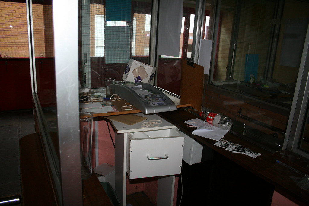 img_6769_38526928631_l Exploring Hall Greens Abandoned Dogs Stadium (2017)