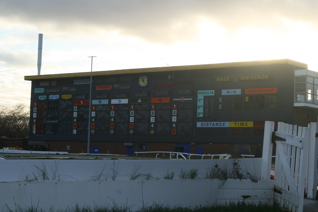 img_6797_38526743841_l Exploring Hall Greens Abandoned Dogs Stadium (2017)