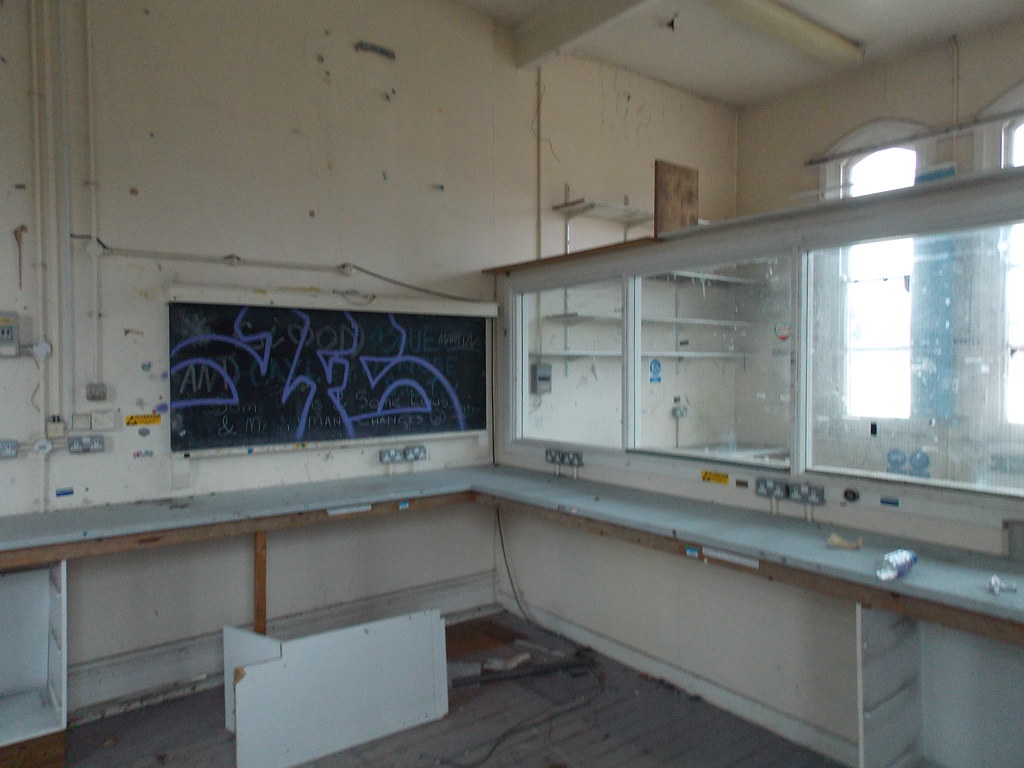 dscn0772_24650750349_l Abandoned Selly Oak Hospital