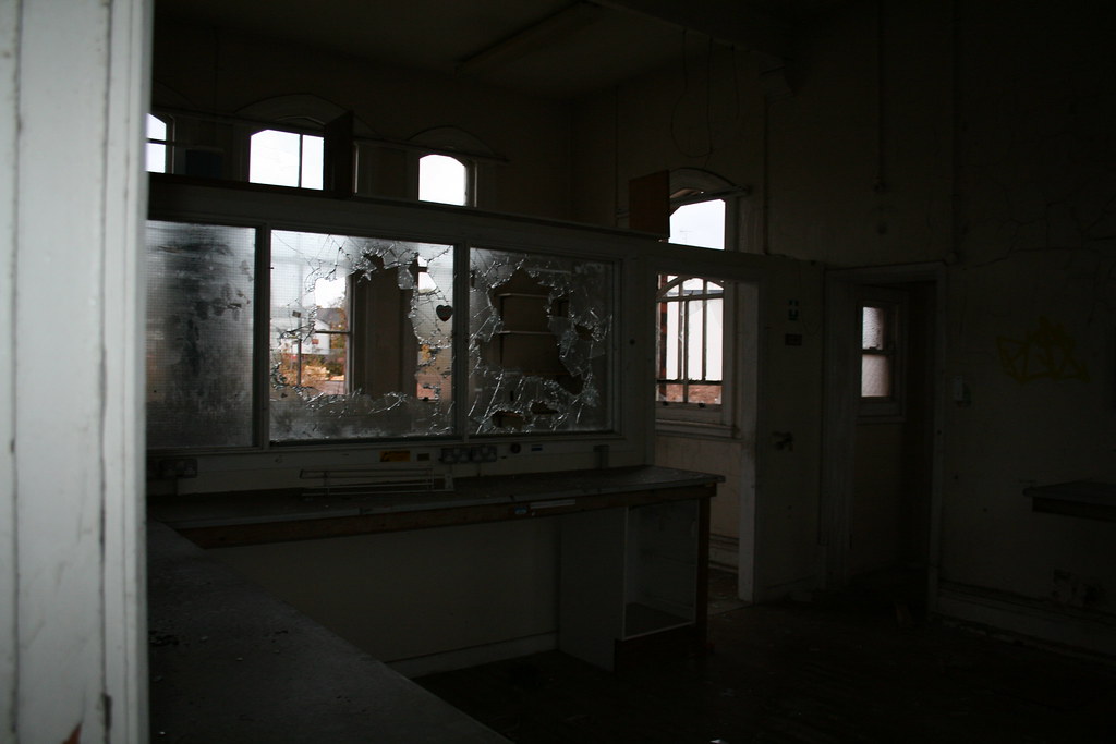 img_1229_25309462769_l Abandoned Selly Oak Hospital