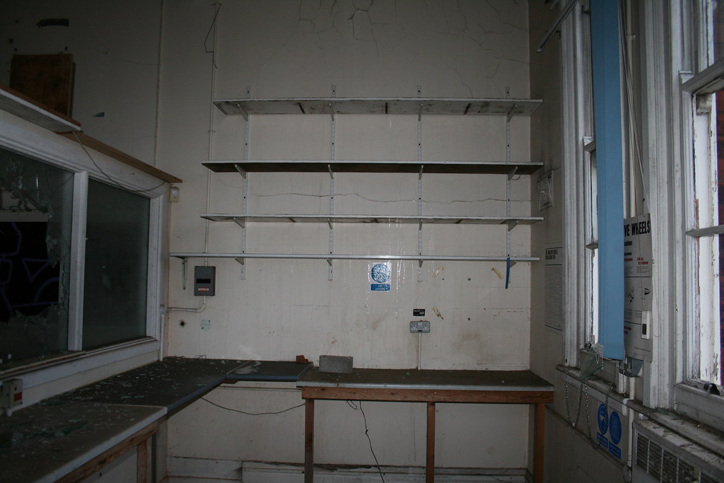 img_1230_30909138156_l Abandoned Selly Oak Hospital