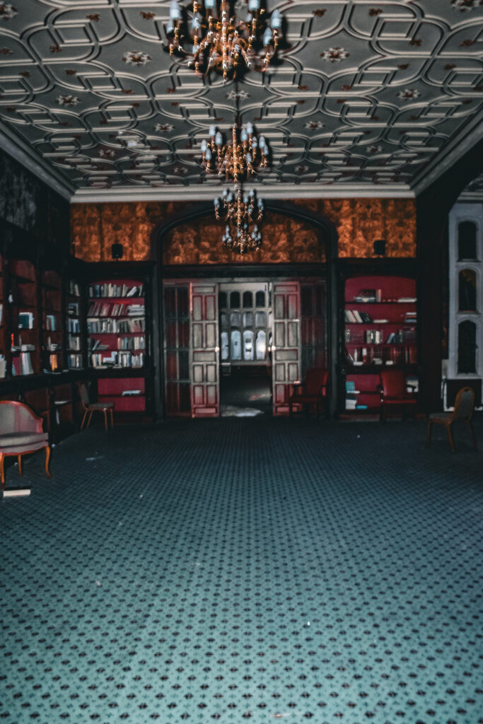 DSC_0116-5-683x1024 The explore of Aldermaston Manor: